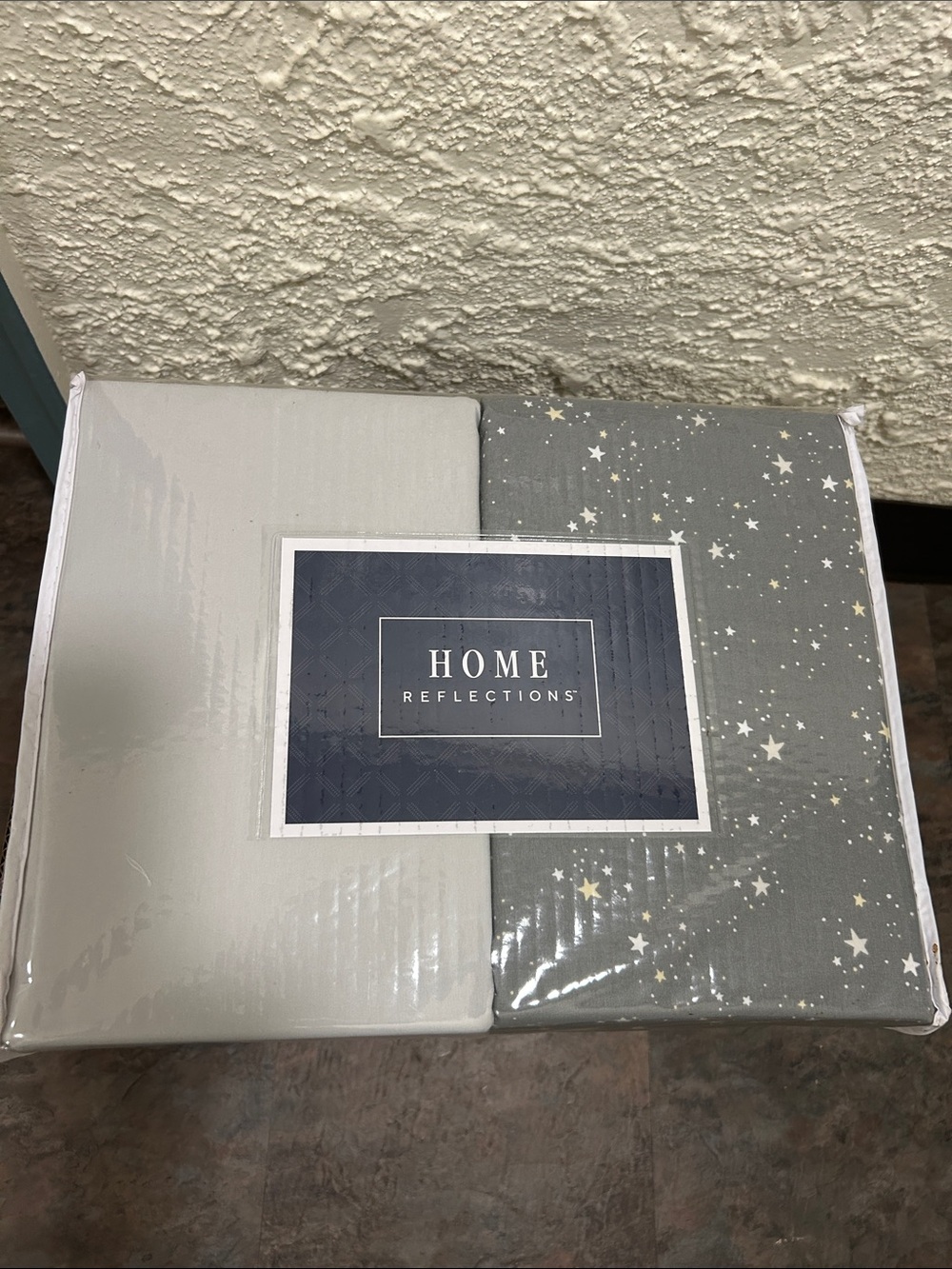 HOME REFLECTIONS Grey & Star Pattern 2 KING SIZE SHEET SETS FACTORY FRESH NEW